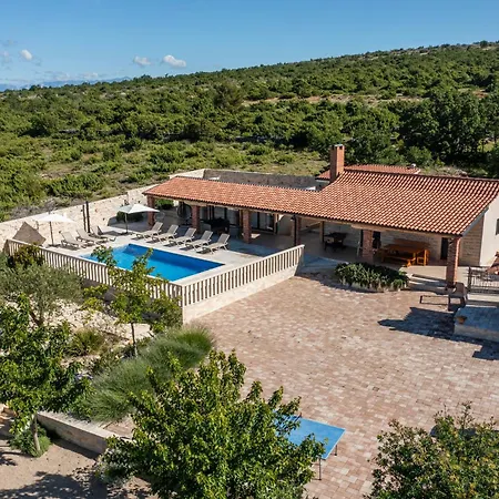 Vila Bukovica *